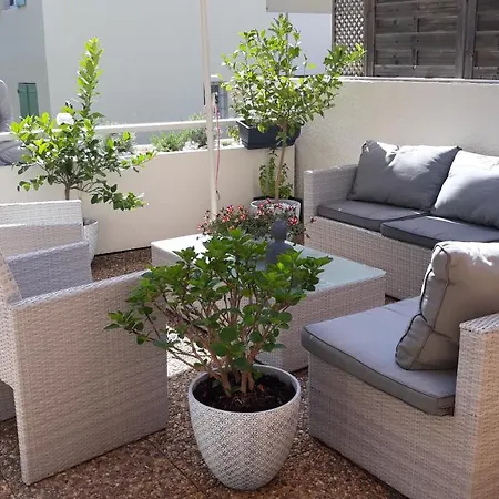 2 Pieces Avec Grande Terrasse * La Ciotat