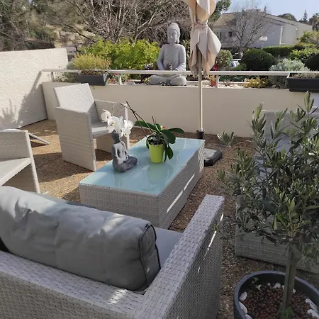2 Pieces Avec Grande Terrasse Lägenhet *