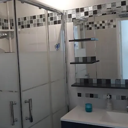 Appartement 2 Pièces Avec Grande Terrasse La Ciotat