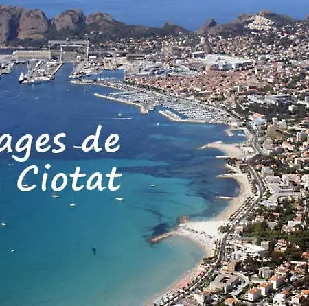 Appartement 2 Pièces Avec Grande Terrasse *