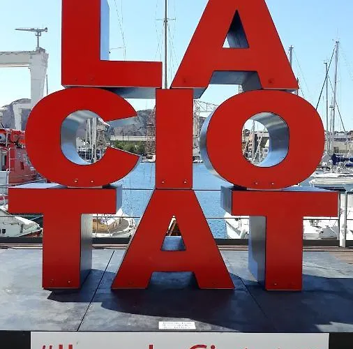 2 Pièces Avec Grande Terrasse *